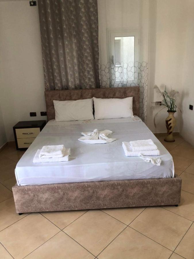 Vila Olti Vlorë Exterior foto